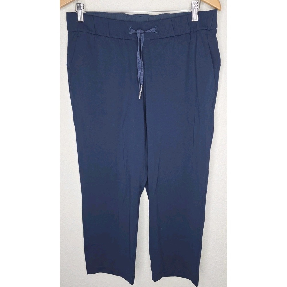 New Lululemon On The Fly Crop Navy Woman 10 Pull On Drawstring Active Casual